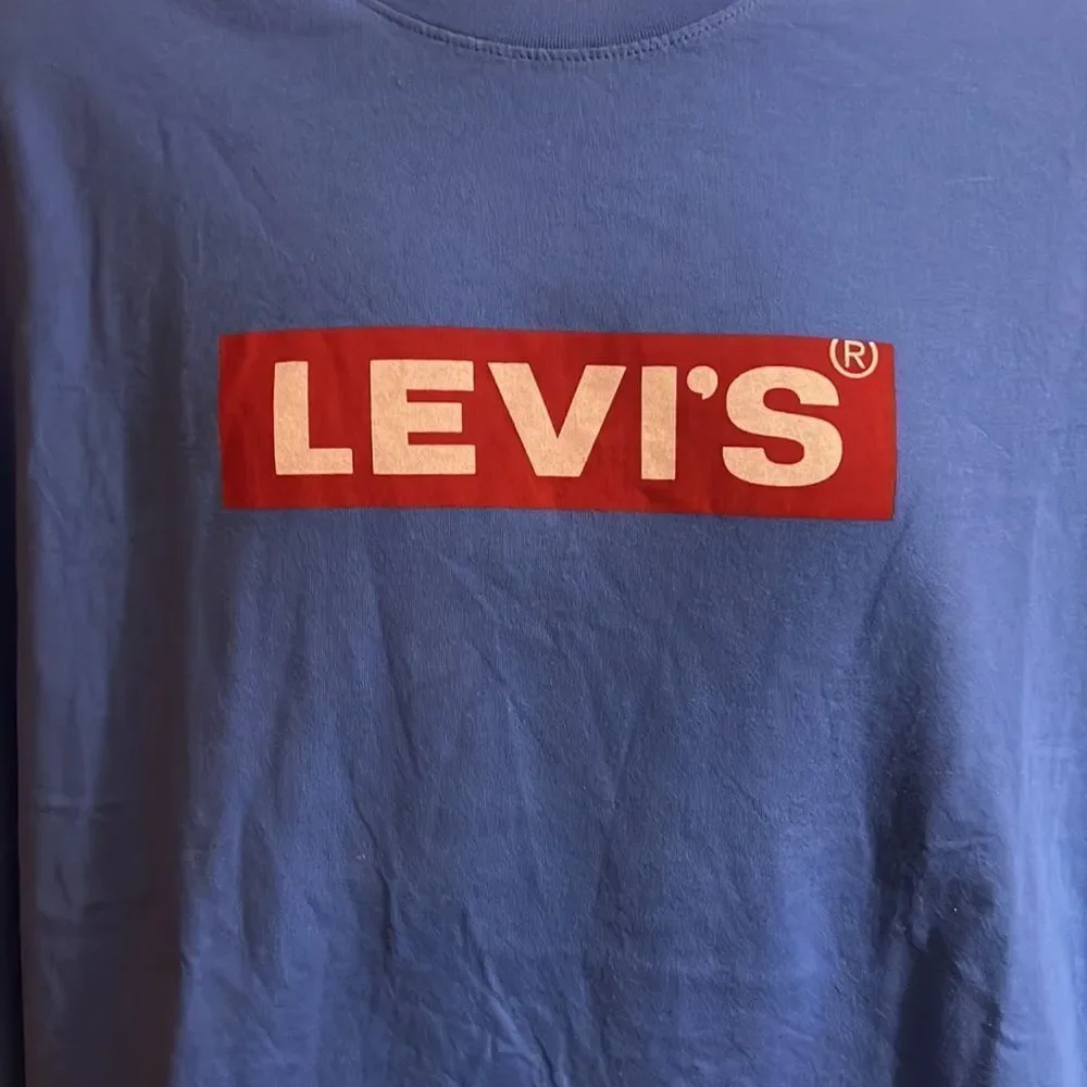 Levi’s Red Logo Blue TShirt Sz XL
